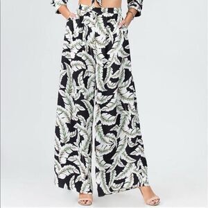 Lulumari wide leg high waisted printed pull on pants medium coastal travel vaca